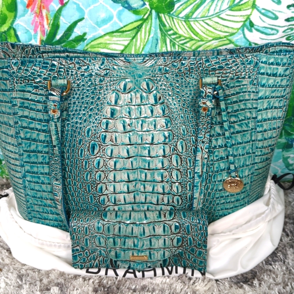 Brahmin April w/matching Veronica wallet NWT's. Never used!